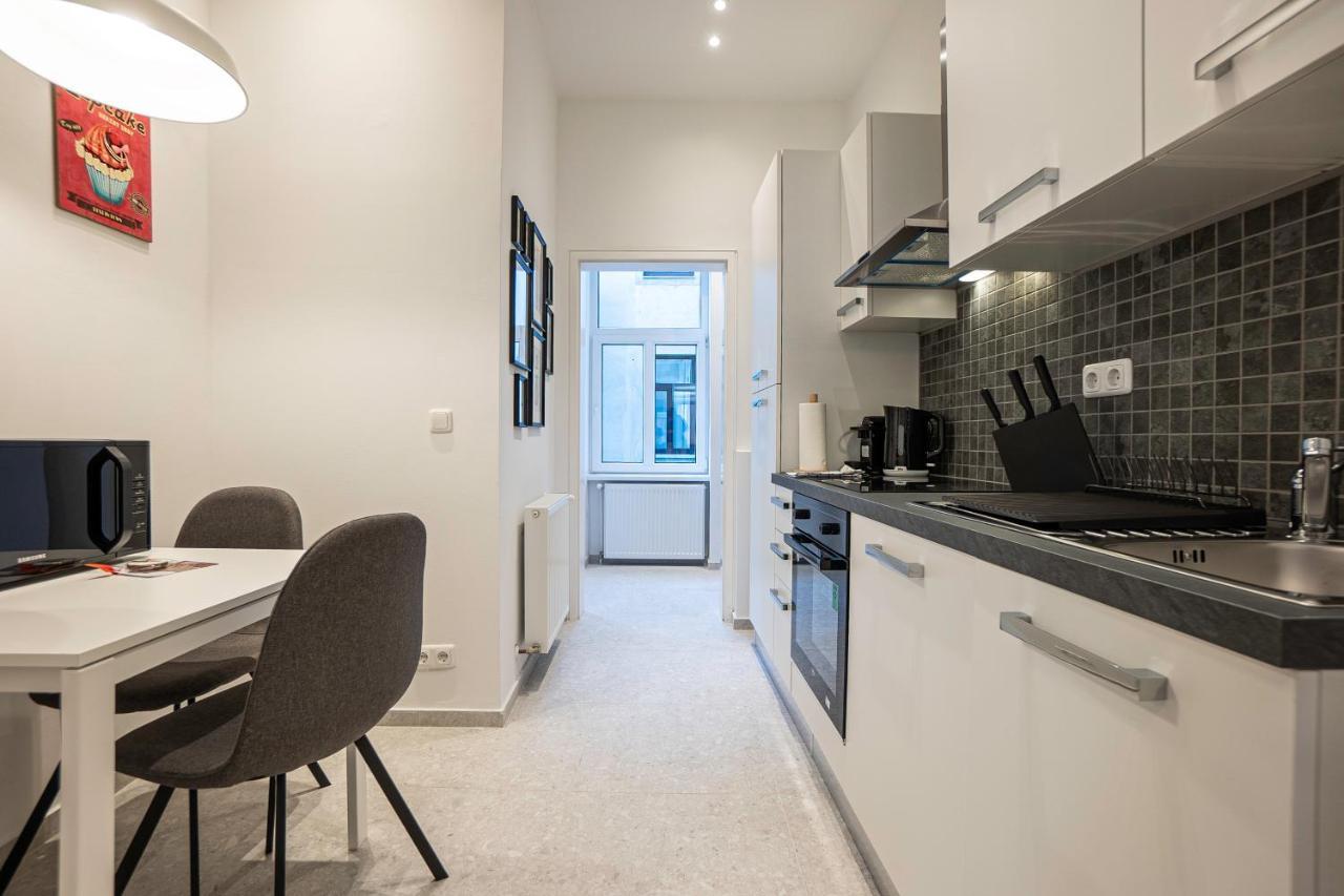 Experience Fresh Comfort In Our Brand-New Apartment In Vienna'S 17Th District Dış mekan fotoğraf