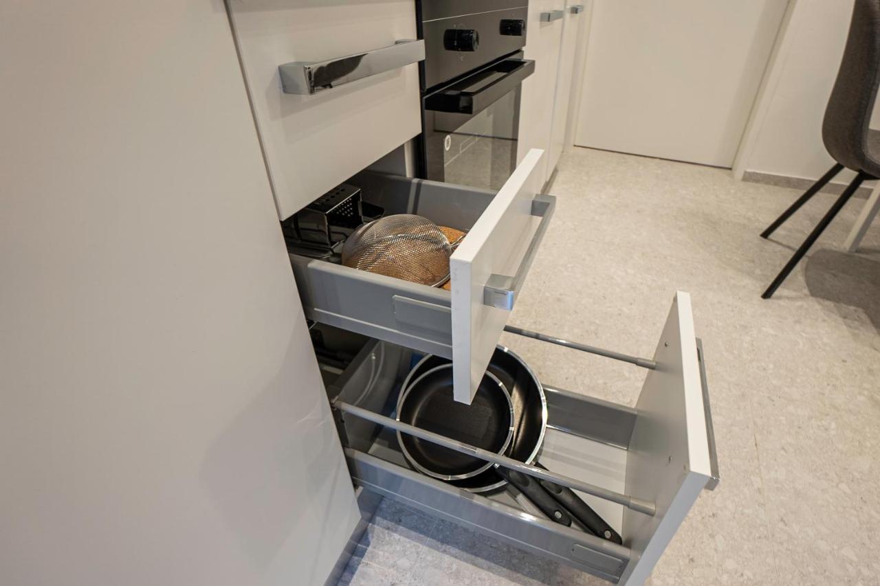 Experience Fresh Comfort In Our Brand-New Apartment In Vienna'S 17Th District Dış mekan fotoğraf